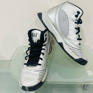 361° Rare !!!! Basketball Shoes – Silver/Black/Gold – Men’s Size ‎ 9